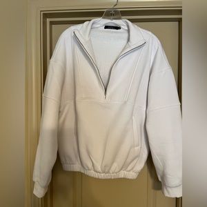 Trendy Queen white cropped sweatshirt